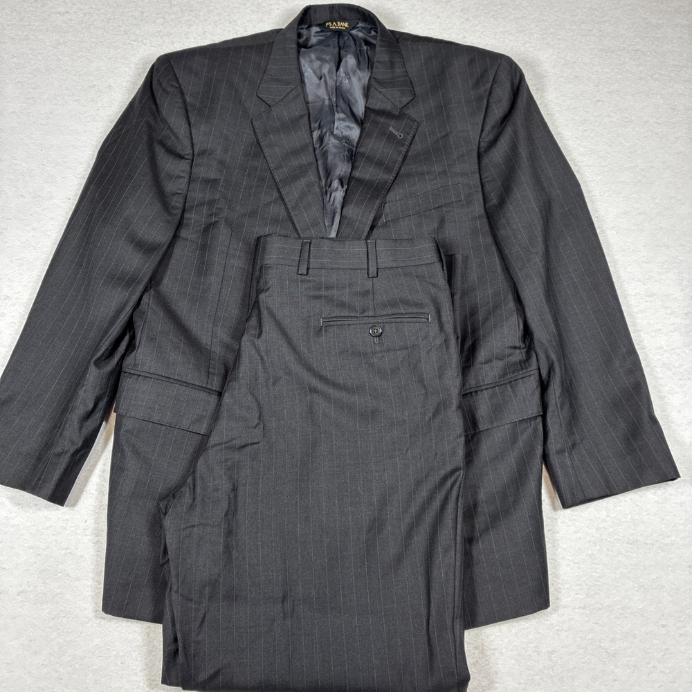 Jos. A Bank Men's Wool Charcoal Gray Pinstripe Suit 2 Piece 44R 38x33 Formal